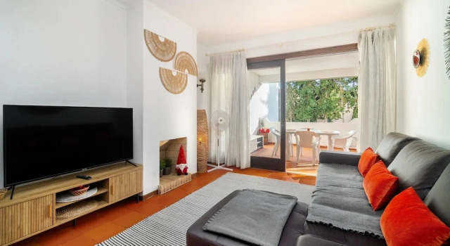 Семейные апартаменты с 2 комнатами Balaia Sunshine Apartment