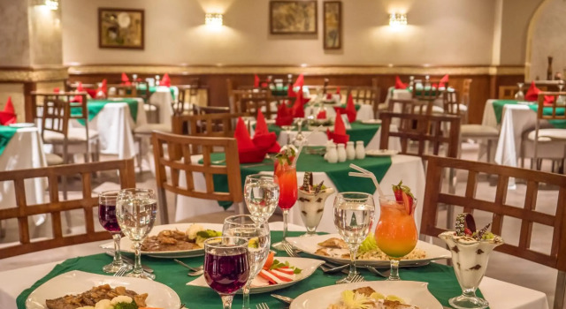 Sunny Days El Palacio Resort & Spa
