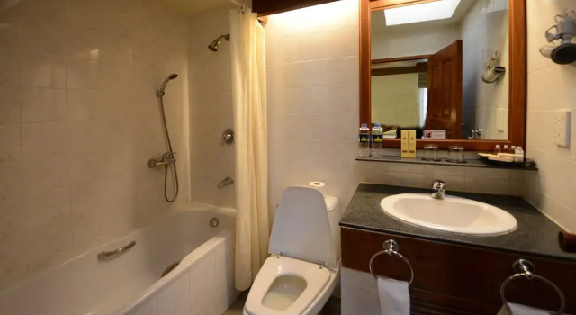 Номер Deluxe с балконом и с видом на реку Bagan Thiripyitsaya Sanctuary Resort