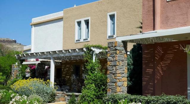 Porto Kea Suites