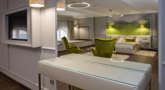 Люкс Deluxe Boutique Hotel Center