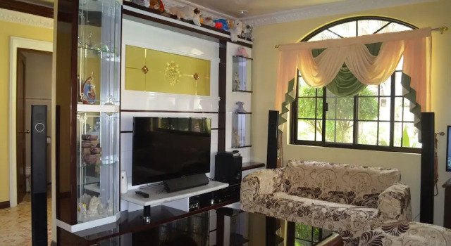 Kim Beatriz Compound