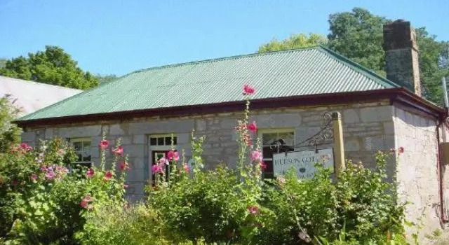 Коттедж с 2 комнатами Colonial Cottages of Ross
