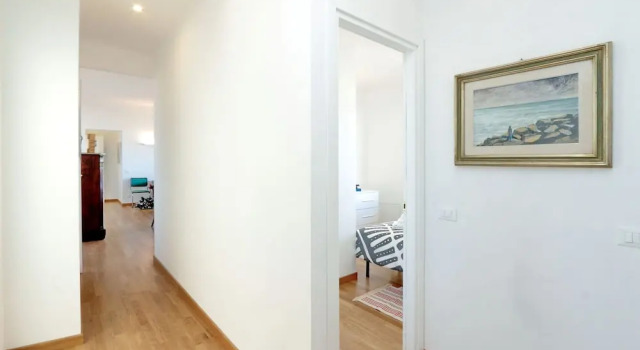 Salaria Apartment