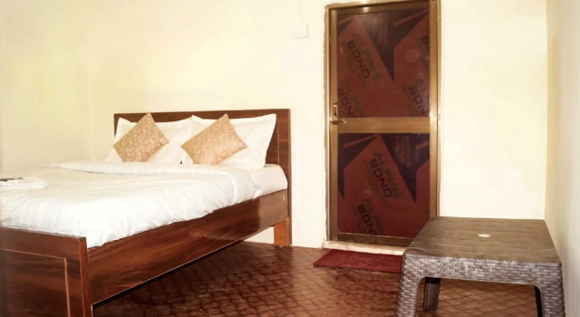 OYO HOME 70169 Mishra Suites