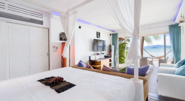 3 Bedroom Beach Front Villa Bangrak