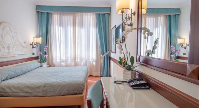 Двухместный номер Economy Hotel Michelangelo
