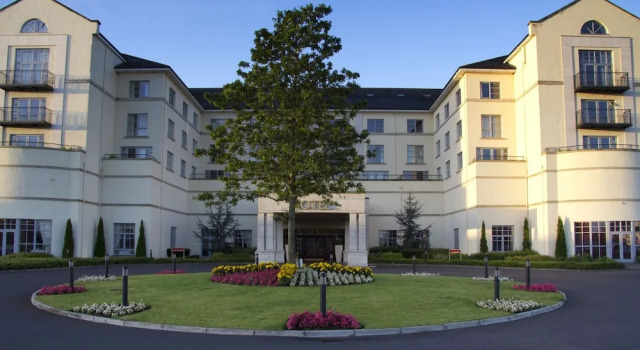 Knightsbrook Hotel Courtyard Accommodation, Buchen Sie Hotel SPA-Hotels in Trim, in der Nähe von Sheep's Gate, SPA