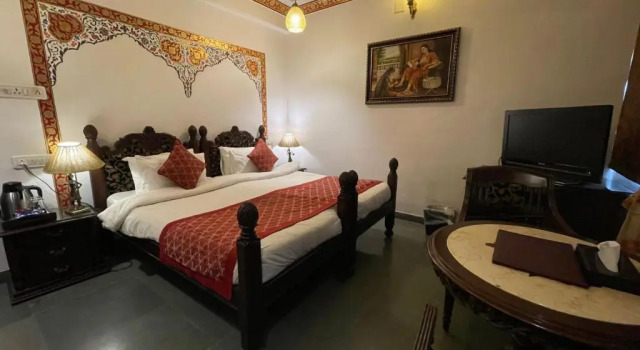 Полулюкс Inder Prakash - Best Lake View Hotel in Udaipur