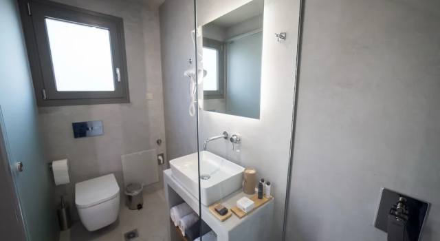 Люкс с балконом и с видом на горы Theros Suites
