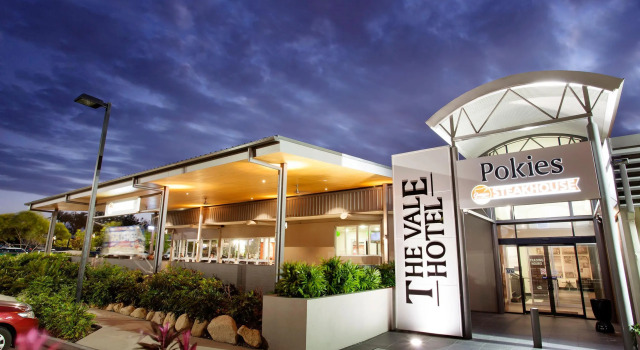 Vale Hotel, Book Hotel Cluden Queensland