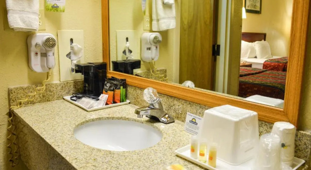 Номер Standard Days Inn by Wyndham Easley West Of Greenville/Clemson Area