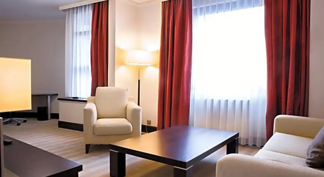 Двухместный люкс Comfort c 1 комнатой Crowne Plaza Bratislava by IHG