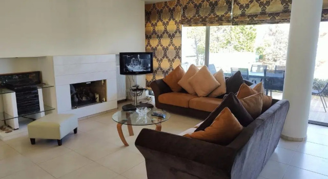 Arianna 2bd Villa