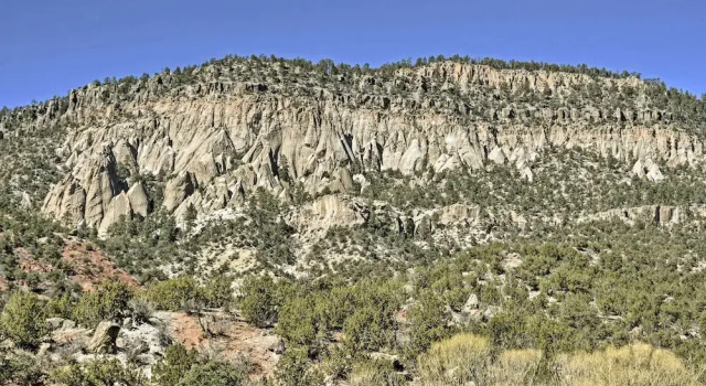 Mom's Place in Jemez - 1 Mi to Hot Spring, Buchen Sie Ferienhaus Jemez Springs USA