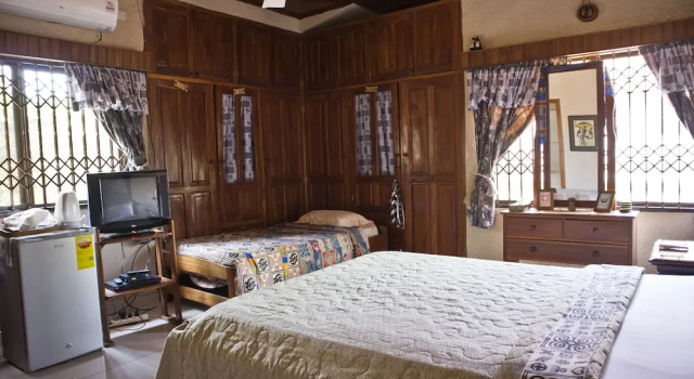 Номер Comfort Four Villages Inn