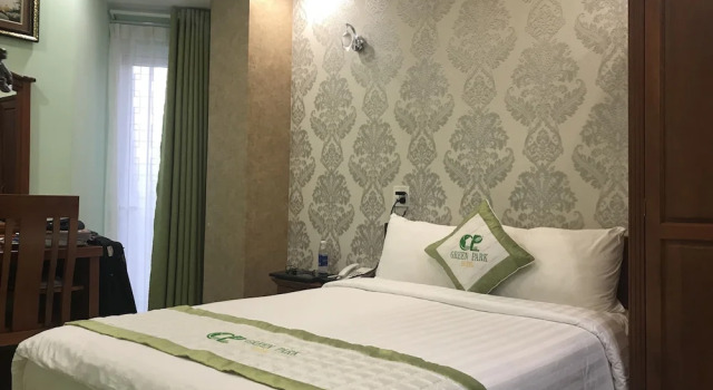Двухместный номер Superior с балконом Green Park Hotel