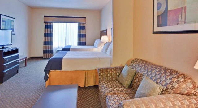 Двухместный люкс Holiday Inn Express Delano by IHG