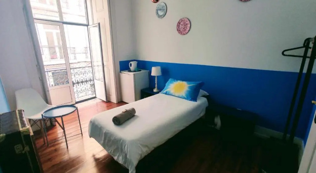 Одноместный номер Standard с балконом No Limit Alfama Guesthouse