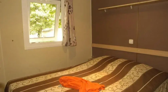Le Chanet, Book Hotel Hoteller i Ornans med parkering, Parkering