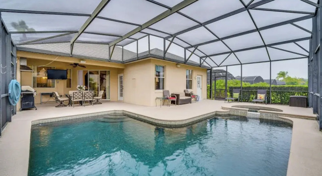 Коттедж 14 Mi to Disney: Spacious Home w/ Pool & Lanai!