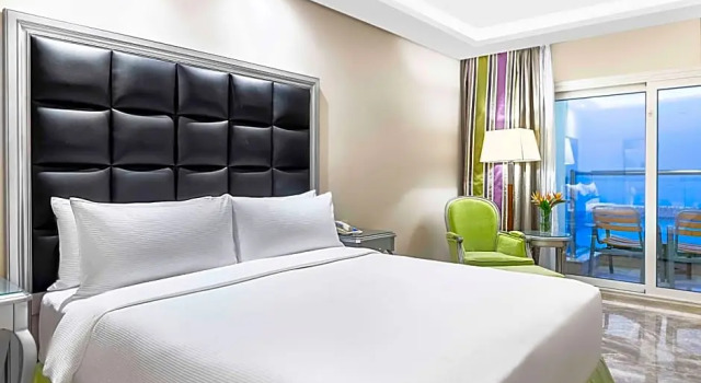 Двухместный номер Deluxe с видом на море Hilton Alexandria Corniche Hotel