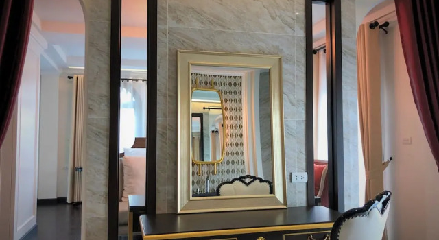 Номер Deluxe Nanta Glam CM Hotel & Residences