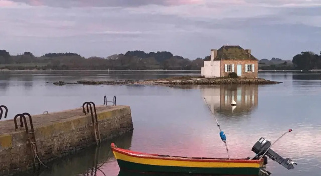Pierre et mer au cœur de Saint Cado, Rezerwuj Hotel  