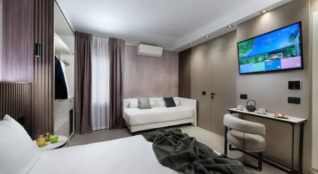 Номер Luxury Hotel Metropolitan