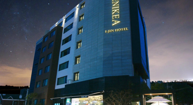 I-Jin Hotel