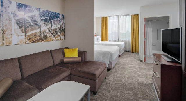 Четырёхместный Suite with trundle bed SpringHill Suites by Marriott Chicago OHare