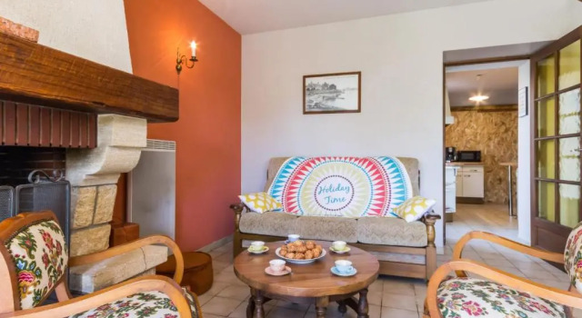 Maison de pêcheurs avec terrasse en bord de Loire, wifi, vélos et équipé bébé - FR-1-306-1177, Забронировать Отель Варад 