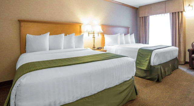 Четырёхместный номер Standard Quality Inn & Suites Casper near Event Center