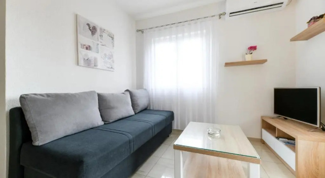 Апартаменты с балконом Apartments Diora