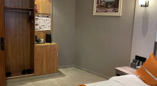 Люкс Business Luntai Oil City Hotel