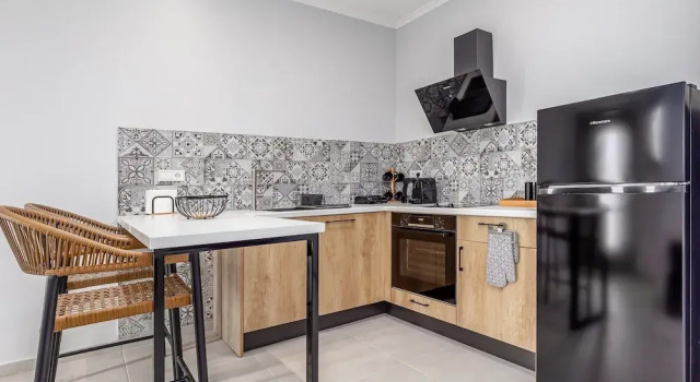 Полулюкс Comissa Luxury Suites
