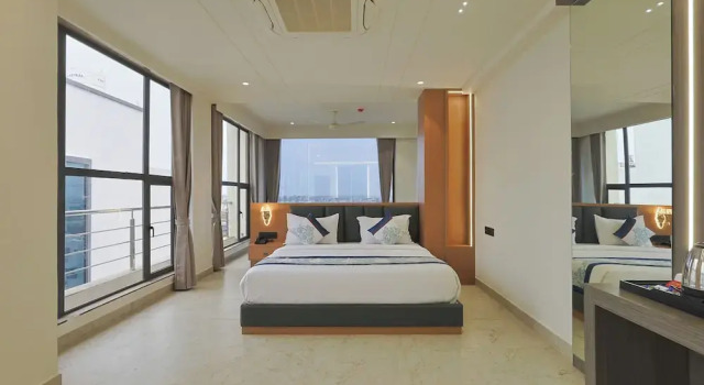 Люкс Royal Hotel Sunshine Inn, Somnath