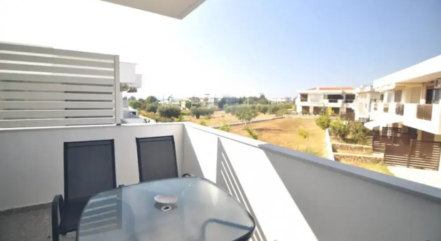 Zennova Sirene Luxury Studios, Book Hotel Gerakini 