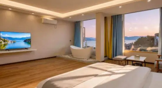 Люкс Business Erhai Lake · Jingxi Courtyard Homestay (Ideal State Branch)