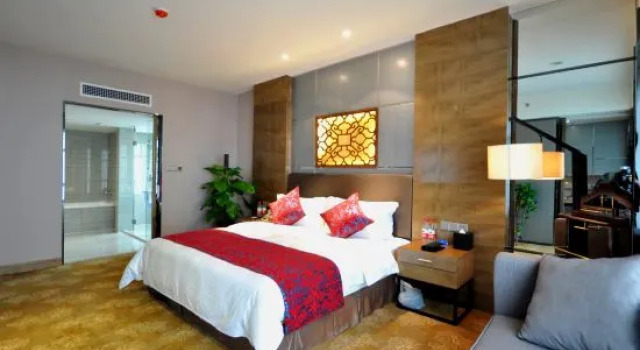 Люкс Deluxe Shaoyang Huatian Hotel