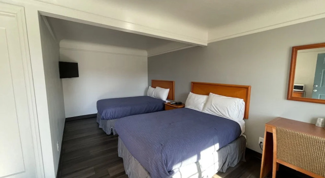 Holiday Motel, Забронировать Мотель Портленд Willamette Valley