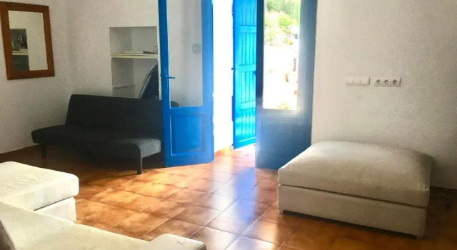 Villa Alexa this charming villa is just a 10 min drive to either Playa Den Bossa or San Antonio, Book Villa Hotels in Ibiza with a Pool, Swimming Pool