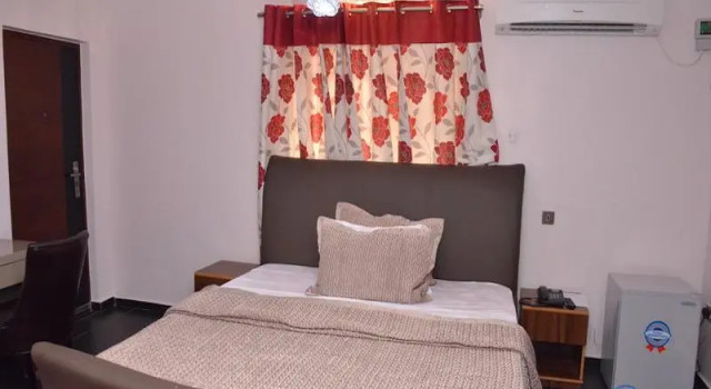Люкс Royal Platinum Inn Gee Hotel