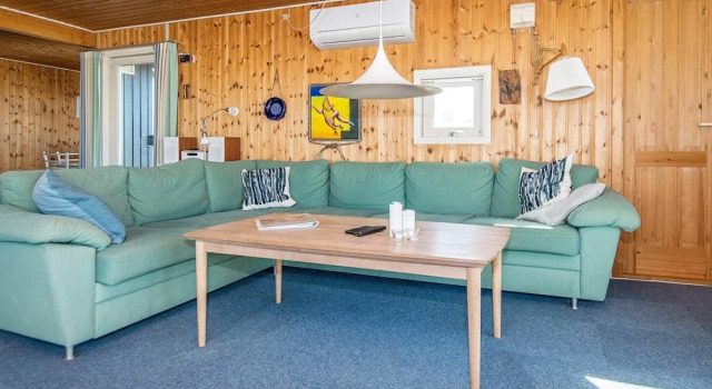 Peaceful Holiday Home in Henne Jutland With Sauna, Book Hotel 3-stjernede hoteller i Henne, 3*
