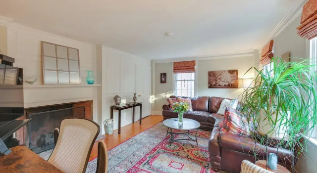 < 1 Mi to Dtwn Salem: Apt w/ Shared Patio & Yard!, Забронировать Апартаменты/квартира Сейлем Норт-Шор, рядом с North Shore Medical Center - Salem Campus
