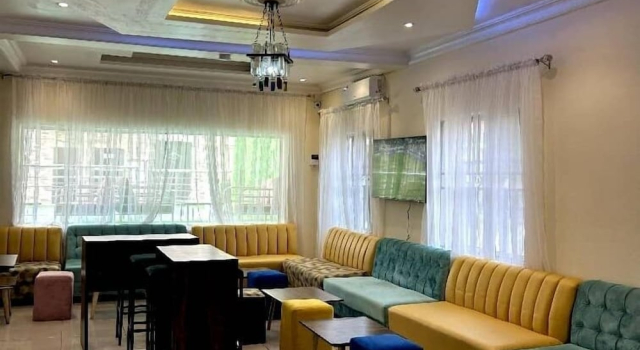 House 27, Rezervovat Hotel Hotely v Lagos State s parkováním, Parkování