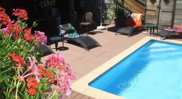Le Clos Zenon, Book Hotel Hoteller i Rhône-Alps med parkering, Parkering