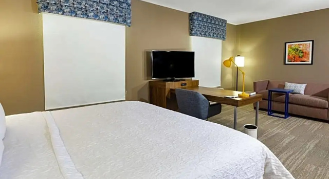 Студия Hampton Inn & Suites Columbia Killian Road