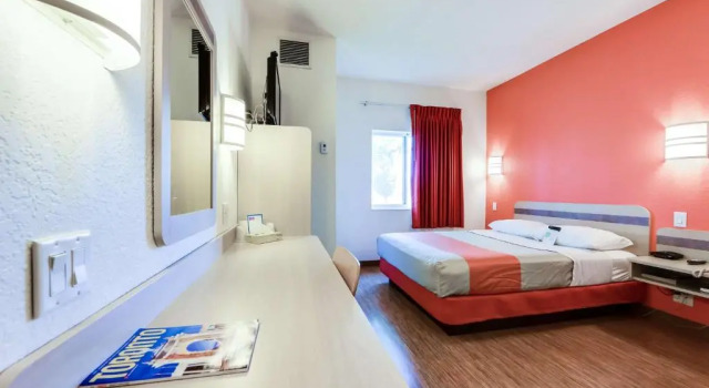 Двухместный номер Standard Motel 6 Mississauga, ON - Toronto