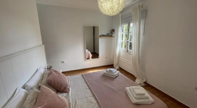 Beautiful 3 Bd. Apartment in La Laguna City Centre, Book Apartment Hotels in Tenerife with Parking, Parking